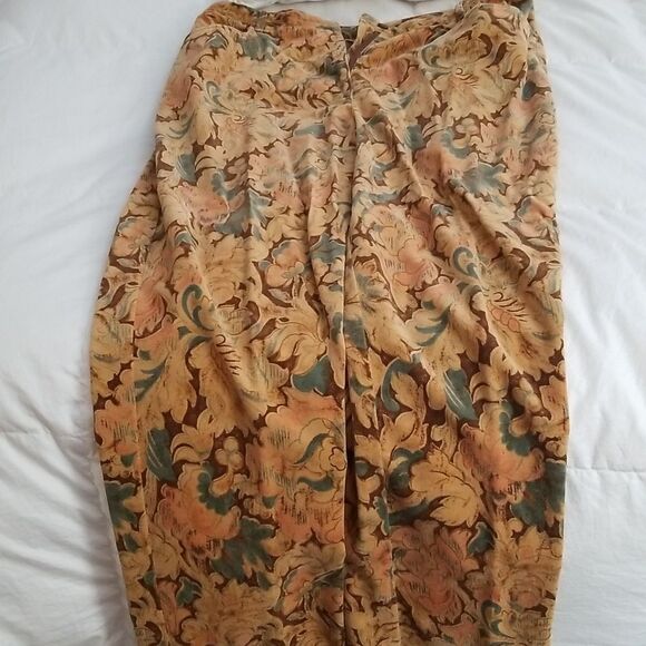 Ladies pants!!  - Picture 1 of 1